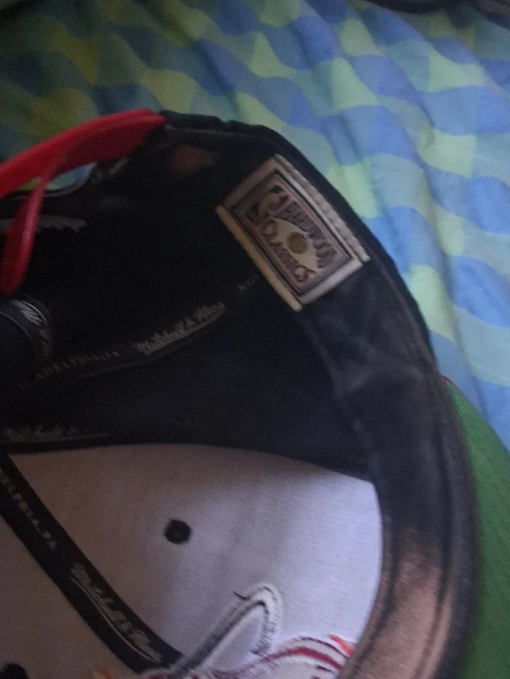 MICHELL AND NESS MLB Black Cap with Burgundy Brim and Logo